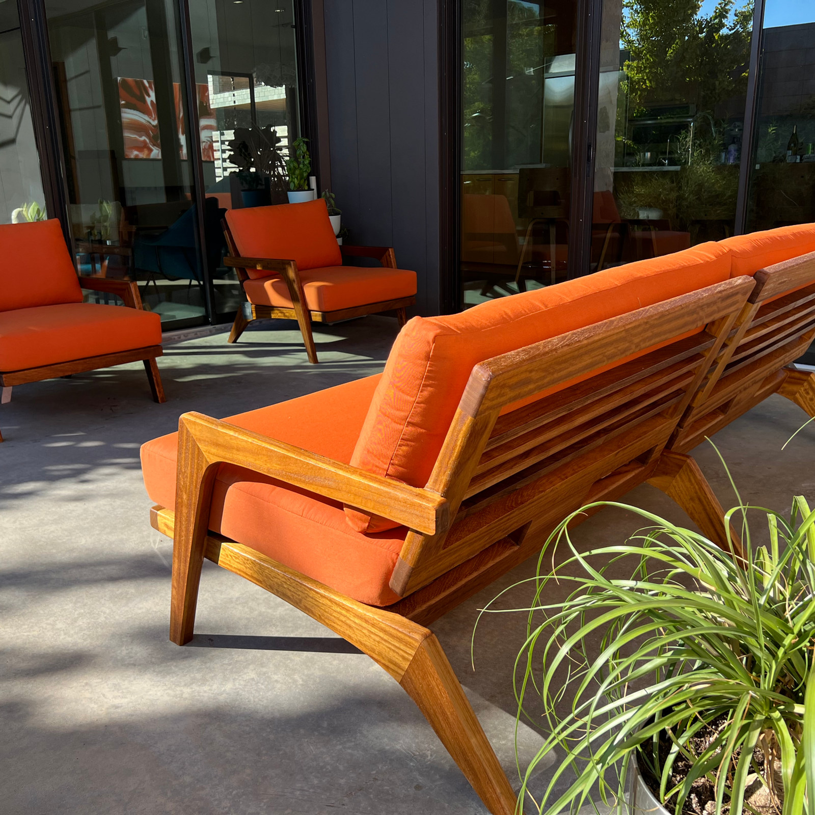 Glenlake Studio outdoor furniture installed in a Dallas home