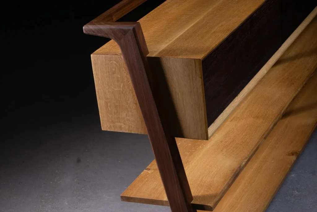 Strato Console Table craftsmanship detail